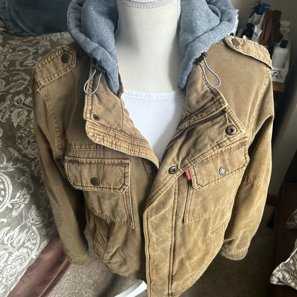 Levi’s Strauss Sherpa Lined Tan Jacket - Picture 6 of 13